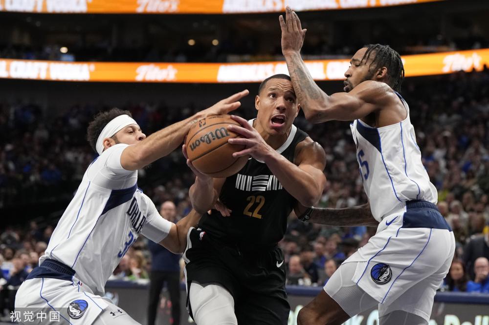 衣室里向 衣室里向